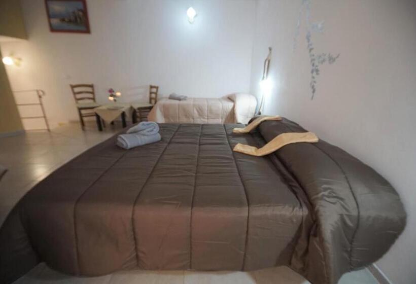 تختخواب و صبحانه Alfa Quadro