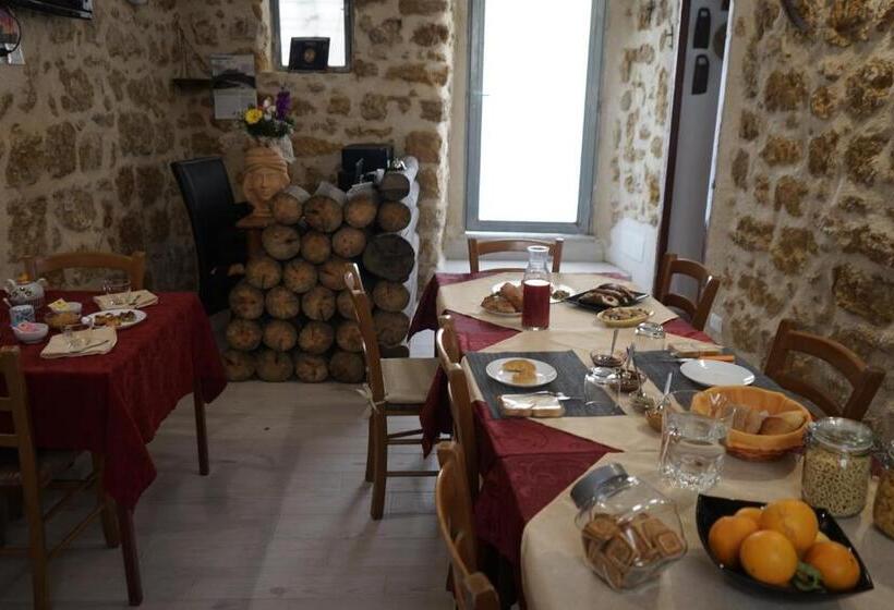 تختخواب و صبحانه Alfa Quadro