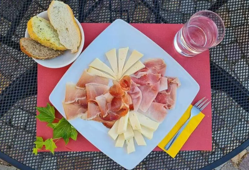 ホテル Agriturismo Maso Besleri