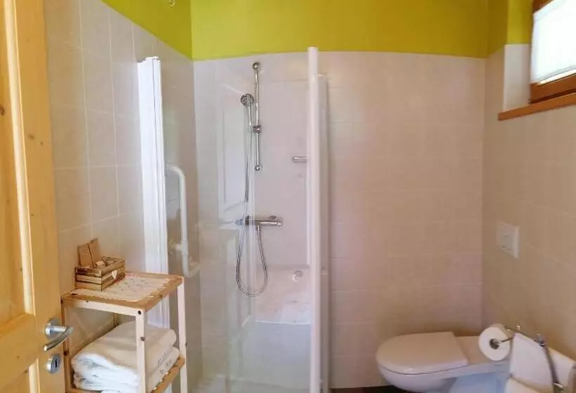 ホテル Agriturismo Maso Besleri