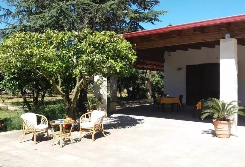 ホテル Agriturismo Monte Degli Angeli