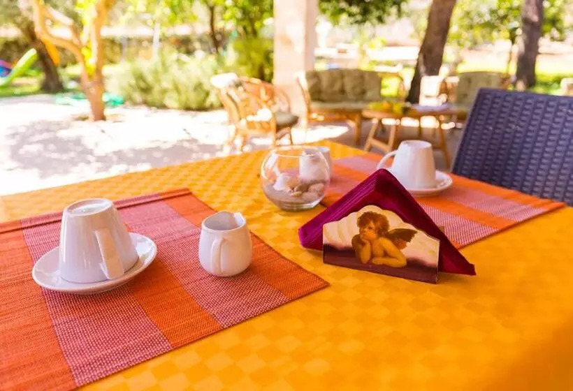 ホテル Agriturismo Monte Degli Angeli