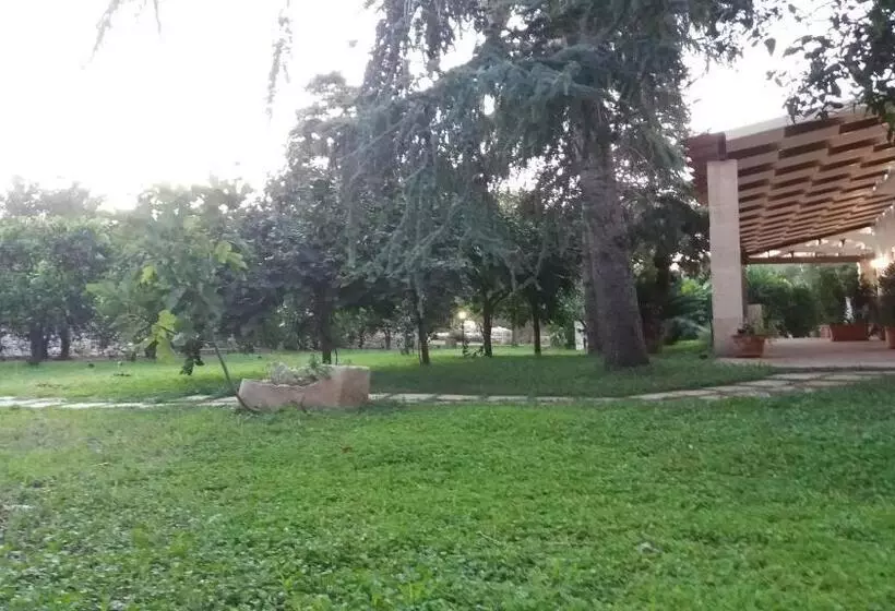 ホテル Agriturismo Monte Degli Angeli