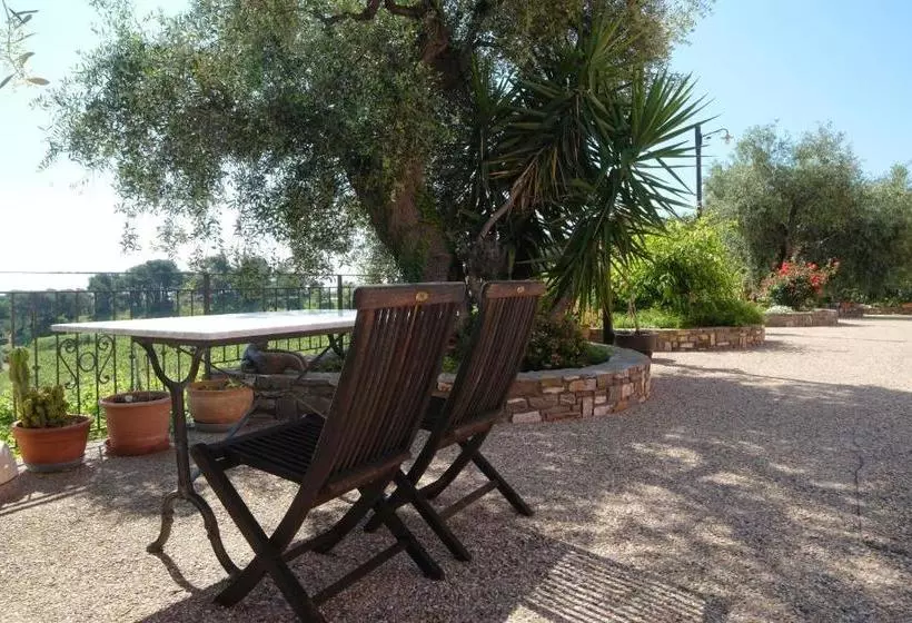 Hotelli Agriturismo Valcrosa