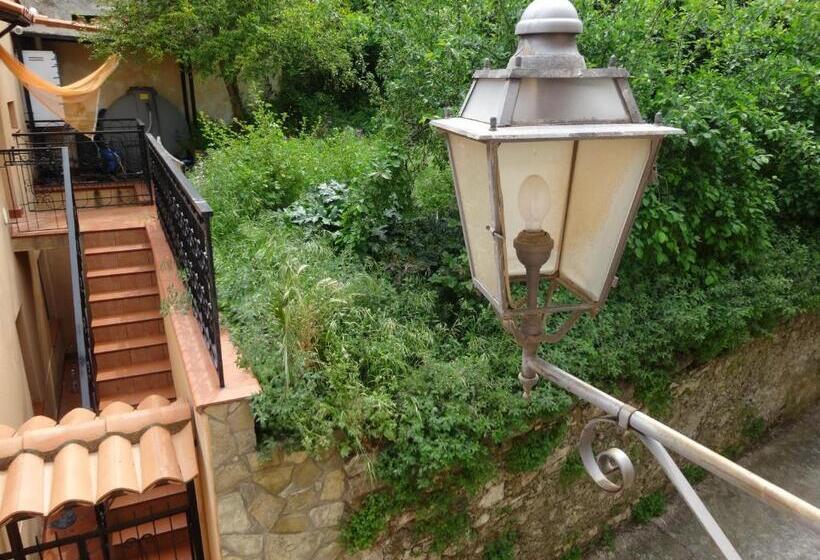 펜션 Hysnara Affittacamere