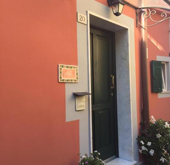 פנסיון Il Timone Lerta