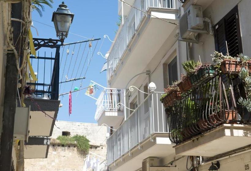 פנסיון Locanda Degli Angioini Locazione Turistica