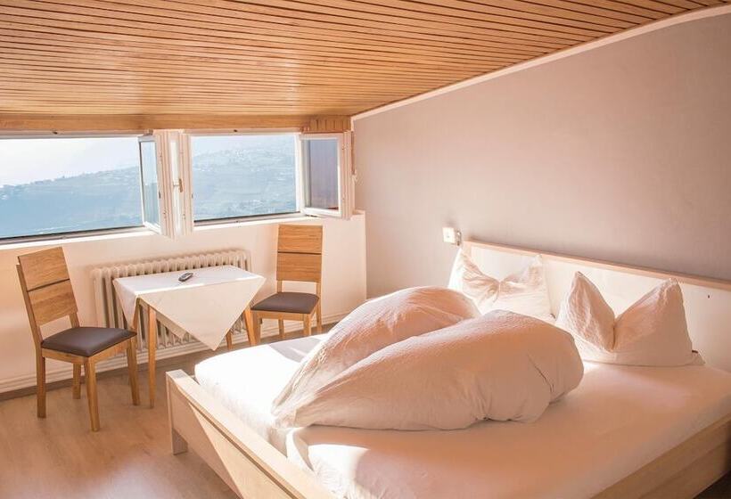 Schenna Garni Eden Bed & Breakfast