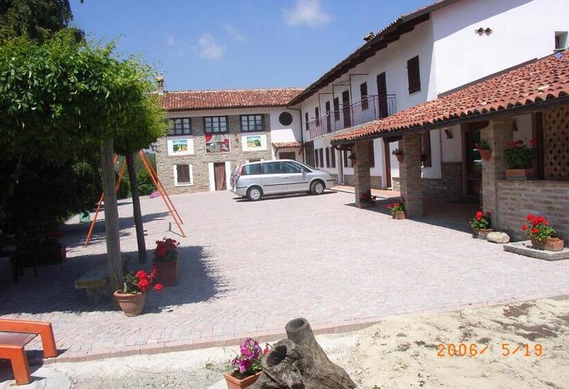 Hotel Agriturismo Rupestr