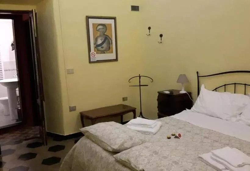 ペンション Torre Cepollini