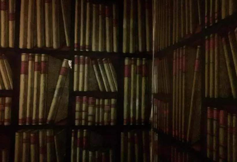 ペンション Torre Cepollini