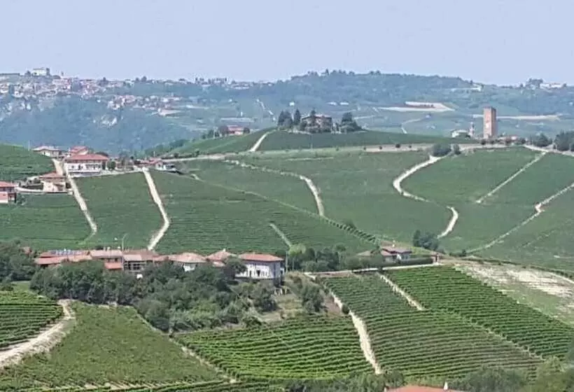 Residence La Quiete   5 Mins By Car From City Center 10 Mins From Langhe & Roero