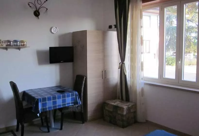 Residence La Quiete   5 Mins By Car From City Center 10 Mins From Langhe & Roero