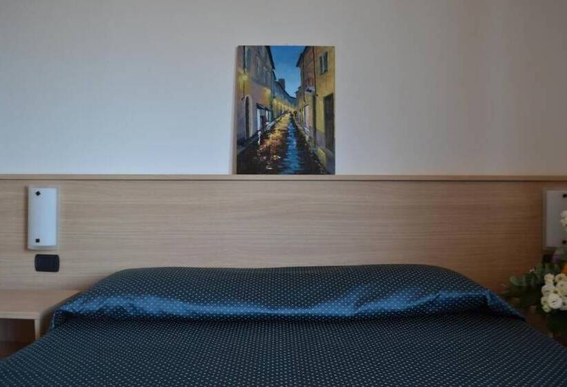 Residence La Quiete   5 Mins By Car From City Center 10 Mins From Langhe & Roero