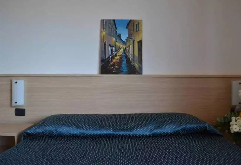 Residence La Quiete   5 Mins By Car From City Center 10 Mins From Langhe & Roero