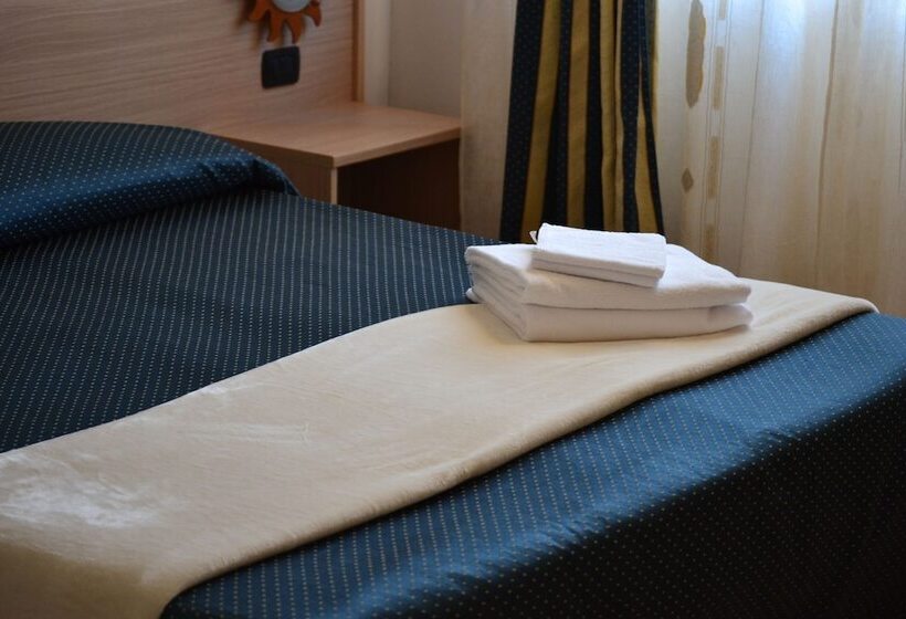 Residence La Quiete   5 Mins By Car From City Center 10 Mins From Langhe & Roero