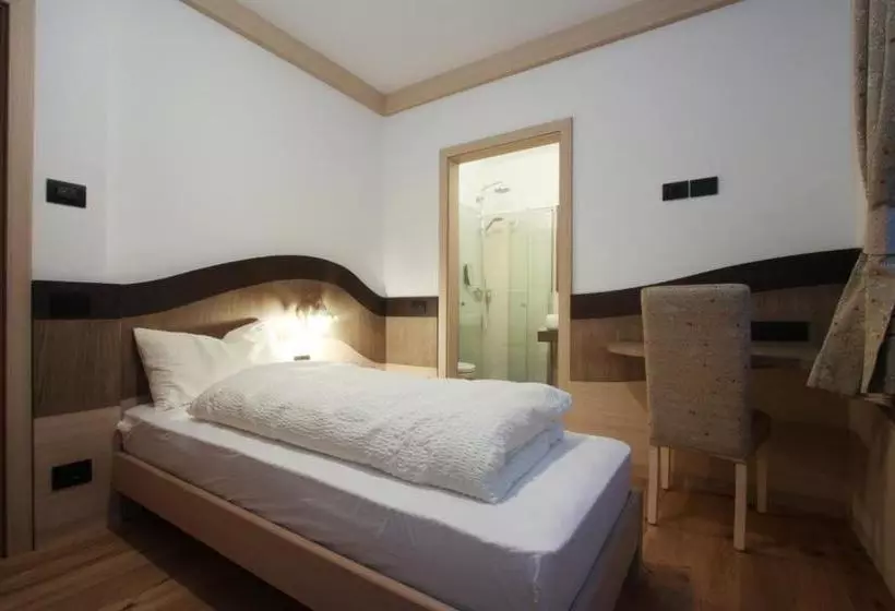 Hotelli Agriturismo Eredi Di Cobelli Aldo