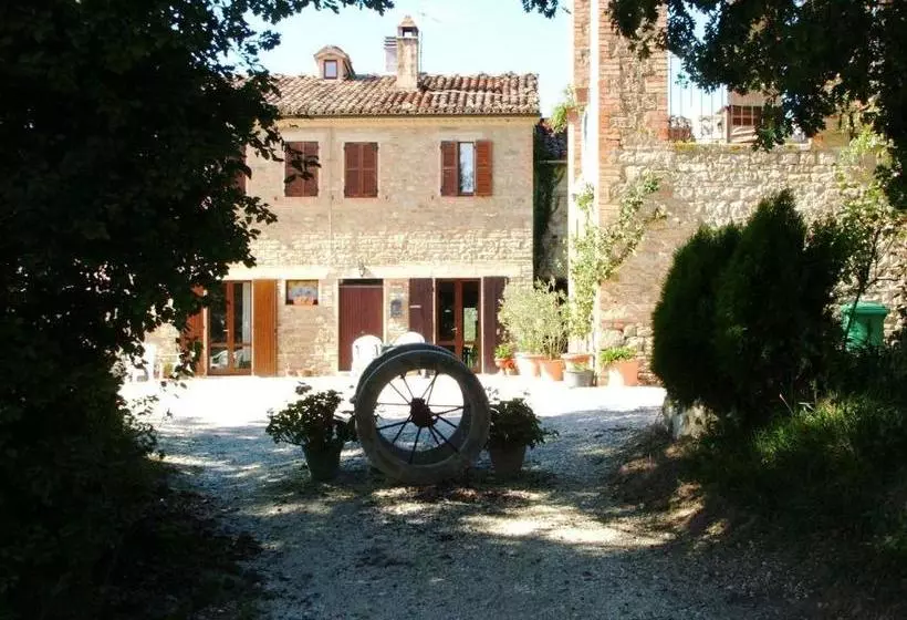 ホテル Agriturismo L'esinante