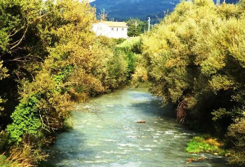 ホテル Agriturismo L'esinante