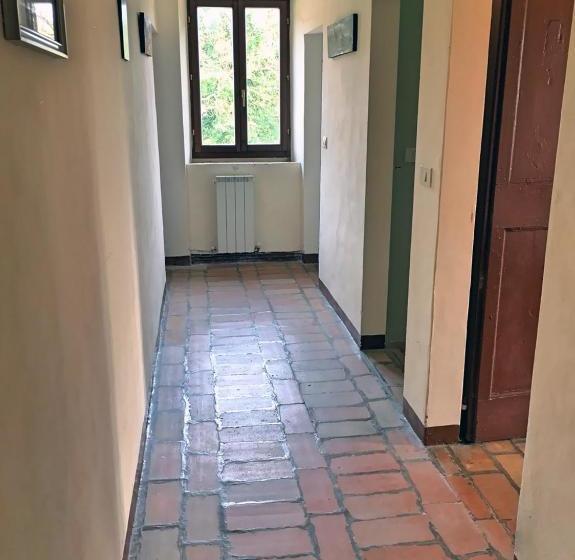 בית מלון כפרי Agriturismo L'esinante