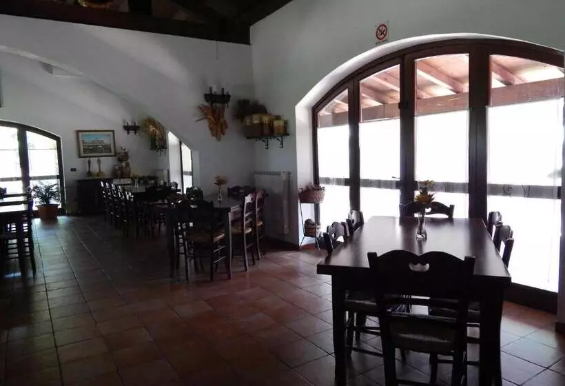 هتل Agriturismo Ricciardulli