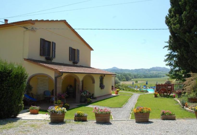 Отель Agriturismo Il Cantastorie