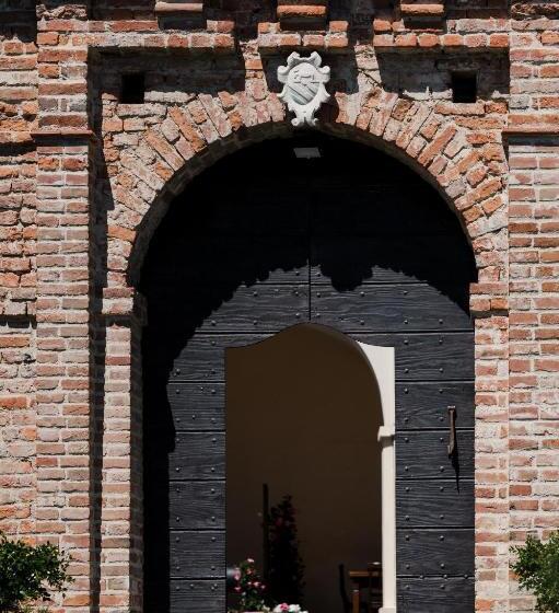 فندق Agriturismo Ma Che Bel Castello