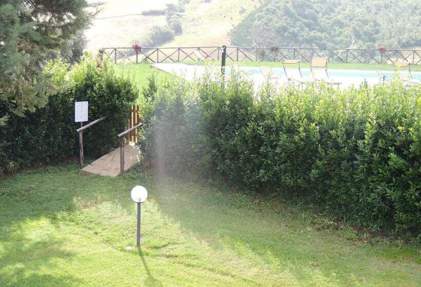 Отель Agriturismo Valle Martina