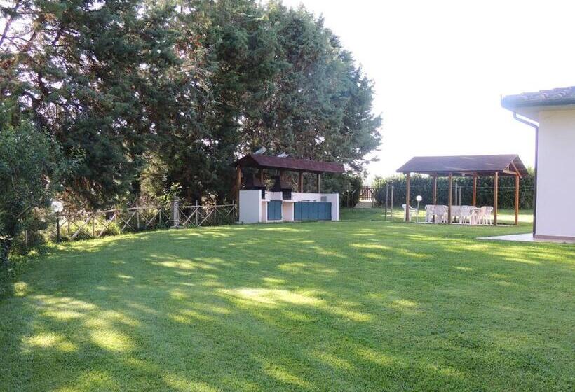 Отель Agriturismo Valle Martina