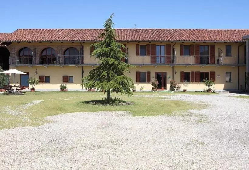 Hotelli Al Casale B&b