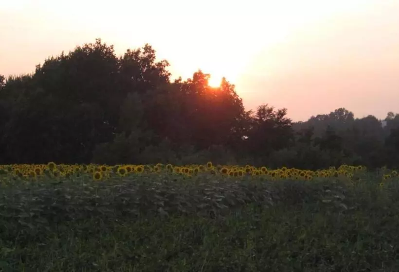 Hotelli Al Casale B&b