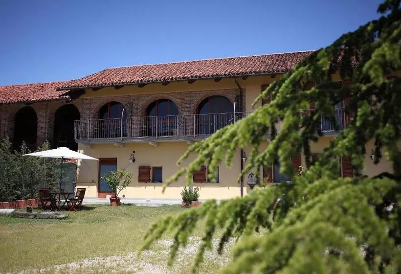 Hotelli Al Casale B&b