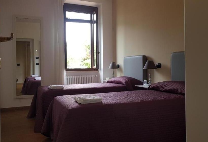 Отель Il Casale Degli Ulivi   Agriturismo