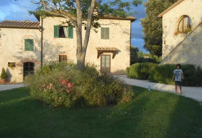 ホテル Taverna Di Bibbiano