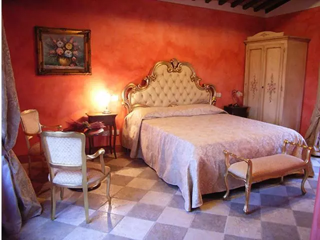 ホテル Taverna Di Bibbiano