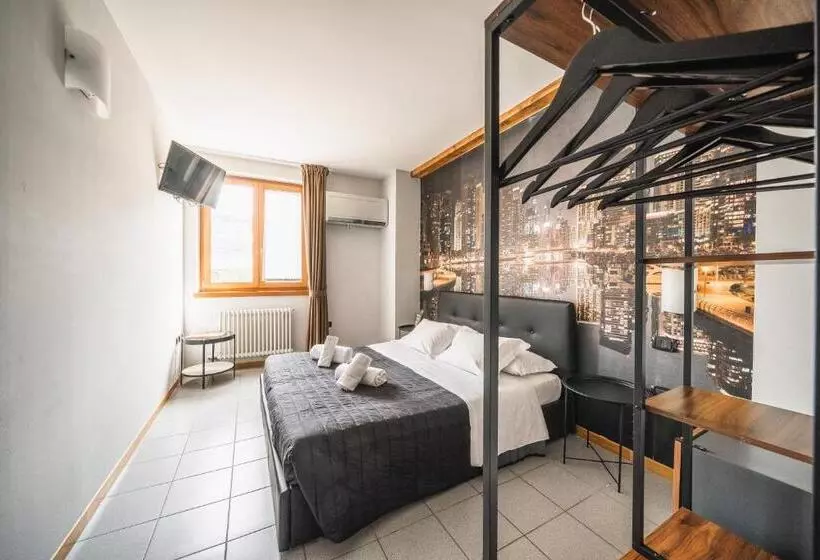 ペンション La Cantinota   Locanda De Manincor Rooms