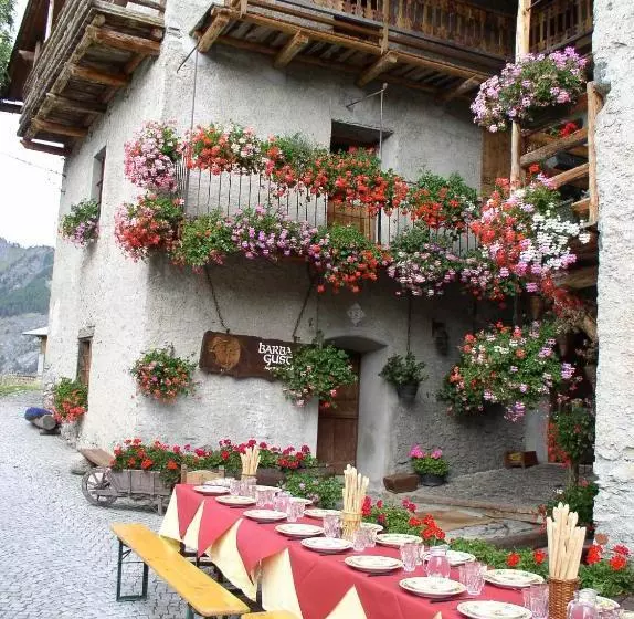 ホテル Agriturismo Barba Gust