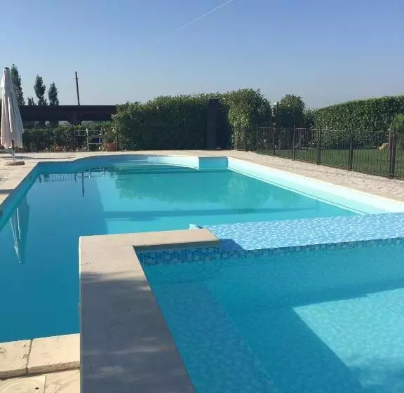 Hotelli Agriturismo Dei Casali