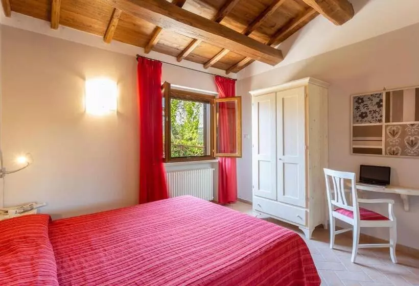 Hotelli Agriturismo Dei Casali