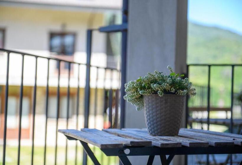 Отель Agriturismo L Ciabot