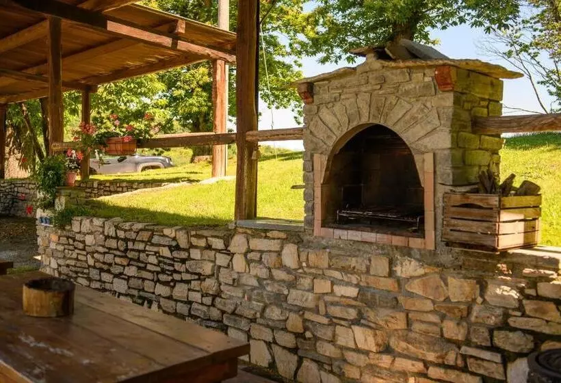Hotelli Agriturismo L Ciabot
