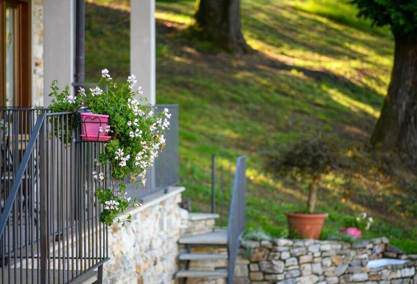 Отель Agriturismo L Ciabot