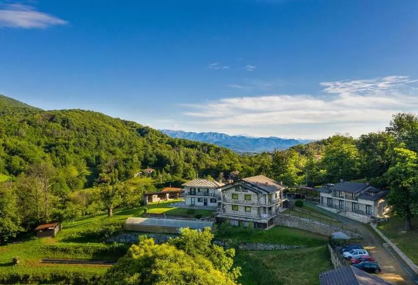 Hotelli Agriturismo L Ciabot
