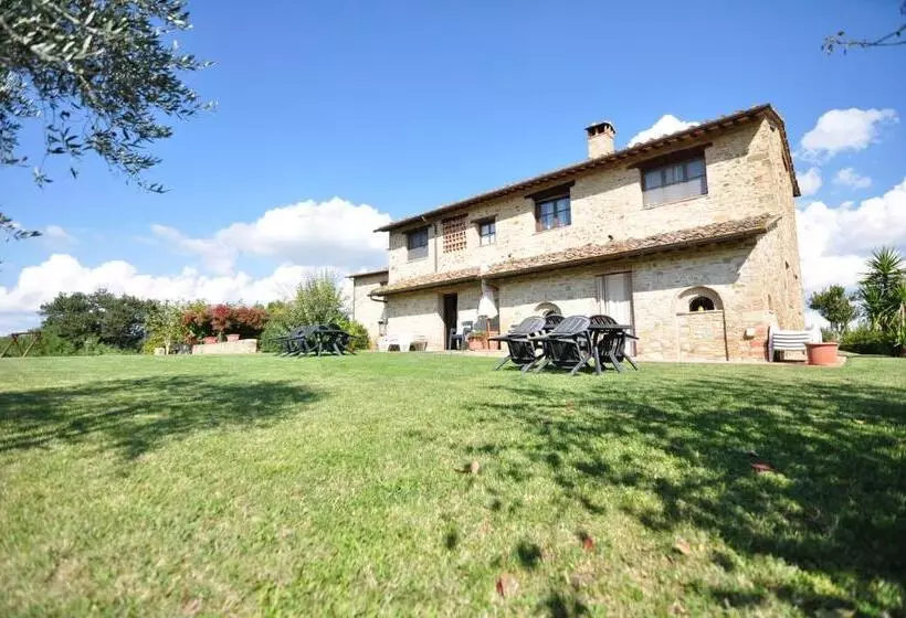 ホテル Agriturismo Podere Sertofano