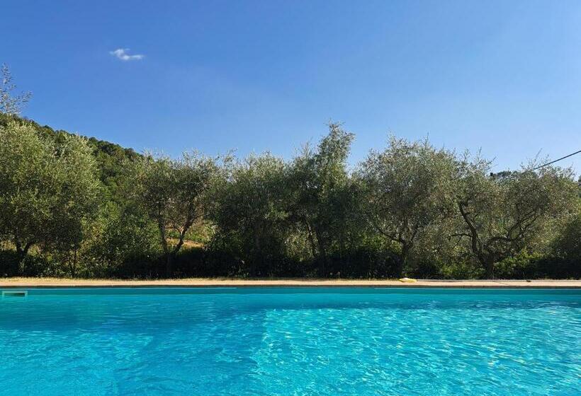 Hotelli Agriturismo Poggio All'olmo