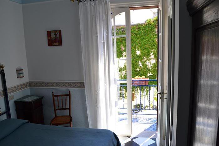 پانسیون Thaam