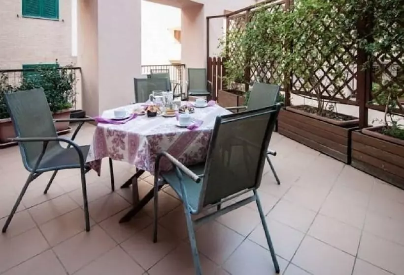 Residence La Rosa Di Nettuno