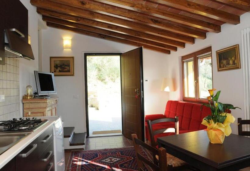 ホテル Agriturismo Borgo Nuovo Di Mulinelli