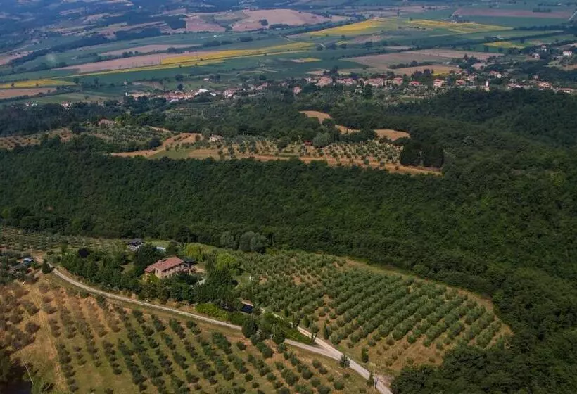 Hotelli Agriturismo Cornieto