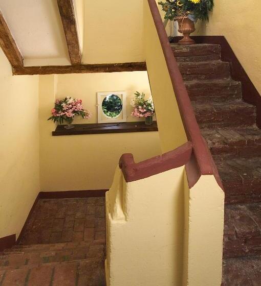 ホテル Agriturismo Montevecchio Isolani